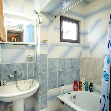 евтини и до морето - варна Apartment *