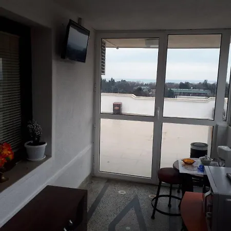 Apartment евтини и до морето - варна Saints Constantine and Helena