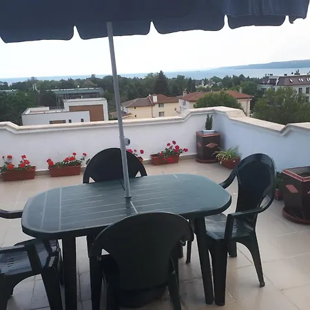 евтини и до морето - варна Apartment *